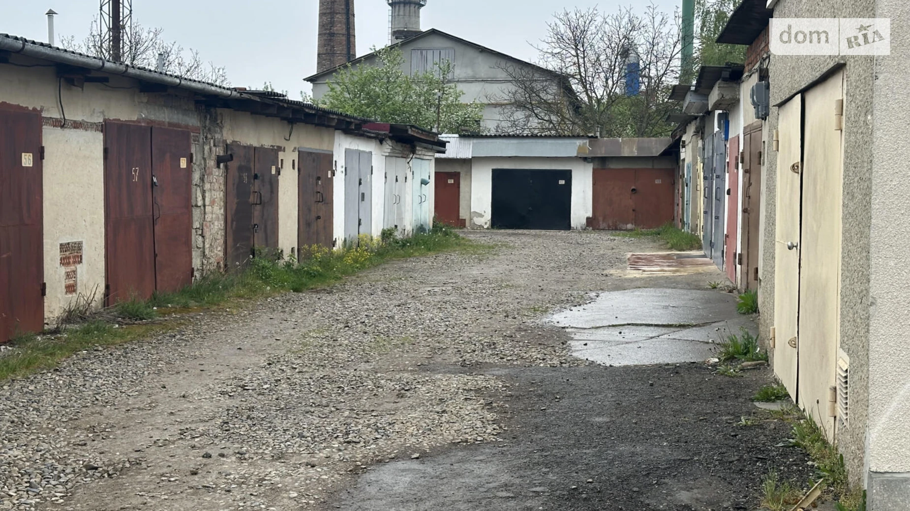 Здається в оренду місце в гаражному кооперативі під легкове авто на 25 кв. м, цена: 4000 грн - фото 2