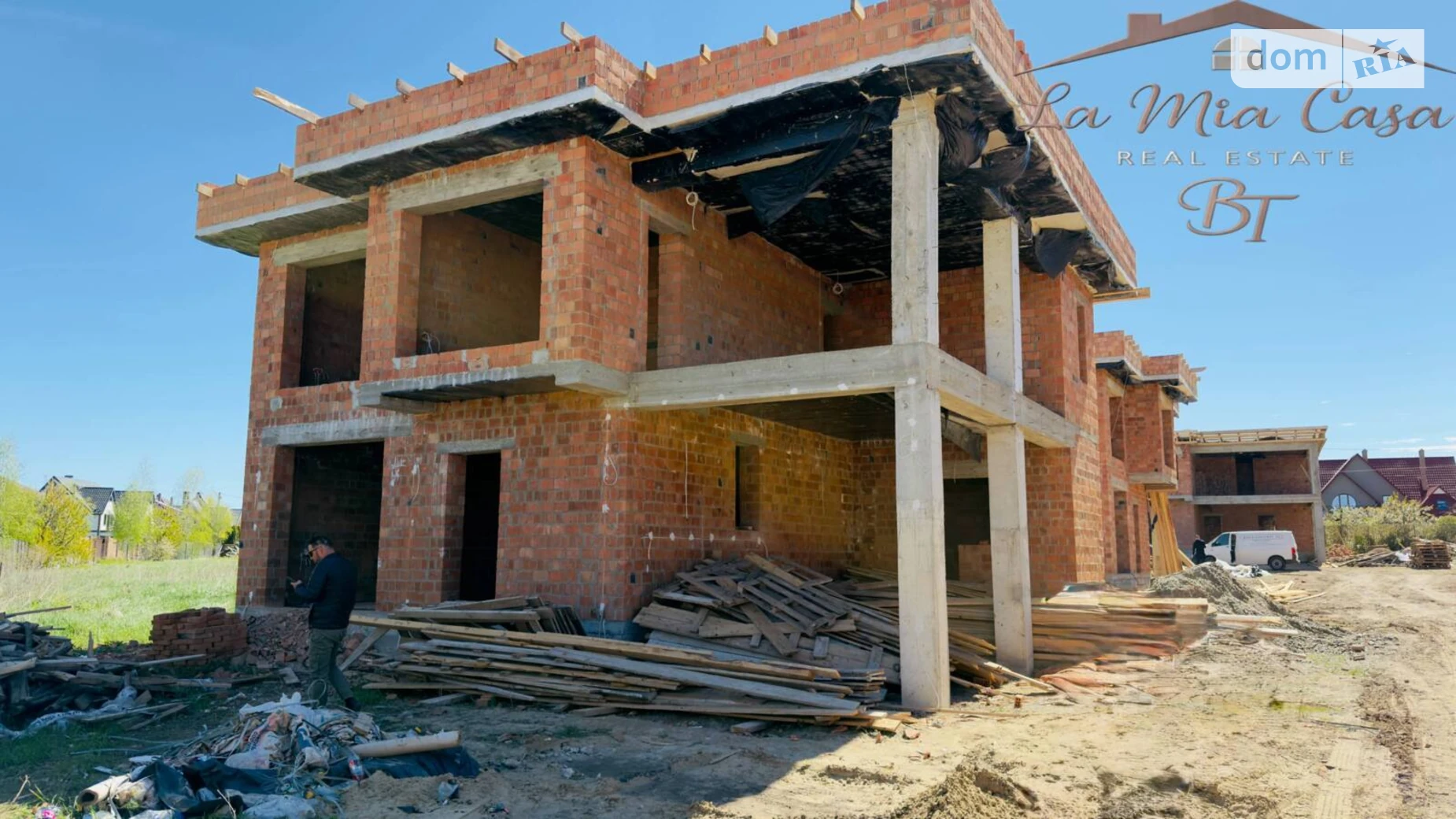 Продается дом на 2 этажа 165 кв. м с верандой, цена: 150000 $ - фото 2