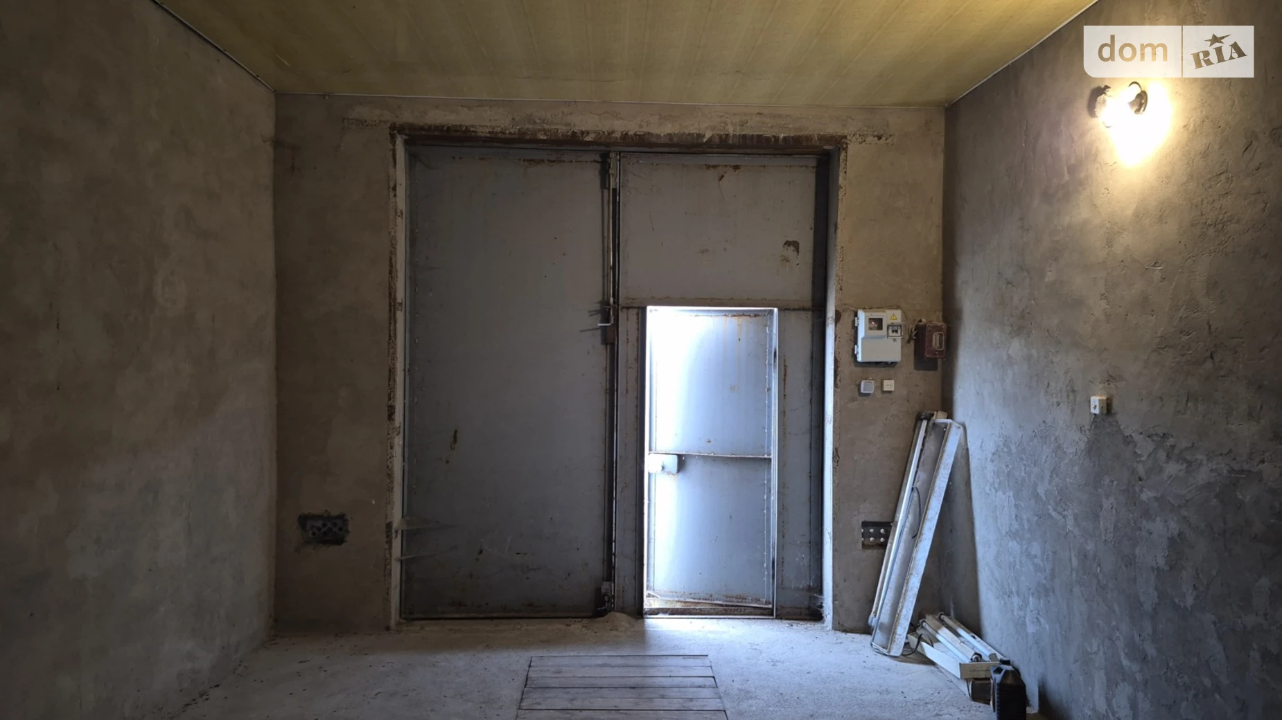 Продается место в гаражном кооперативе под легковое авто на 25 кв. м, цена: 8500 $ - фото 2