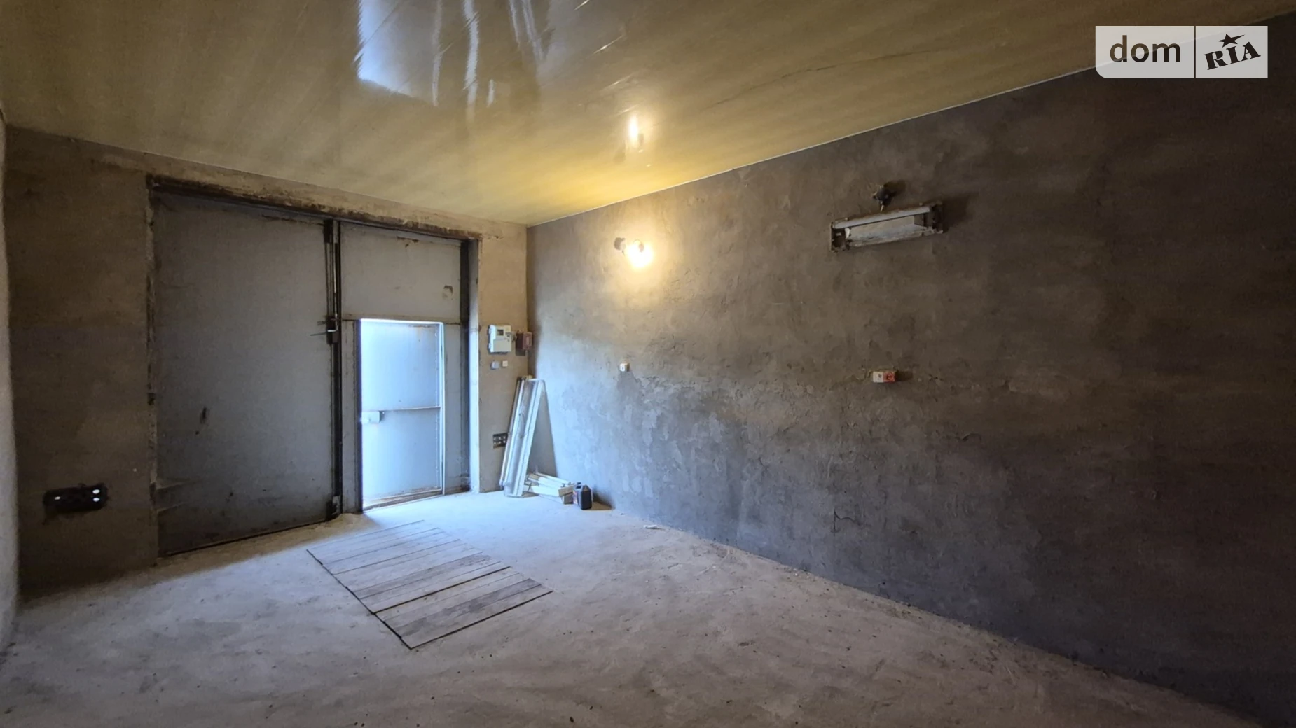 Продается место в гаражном кооперативе под легковое авто на 25 кв. м, цена: 8500 $ - фото 3