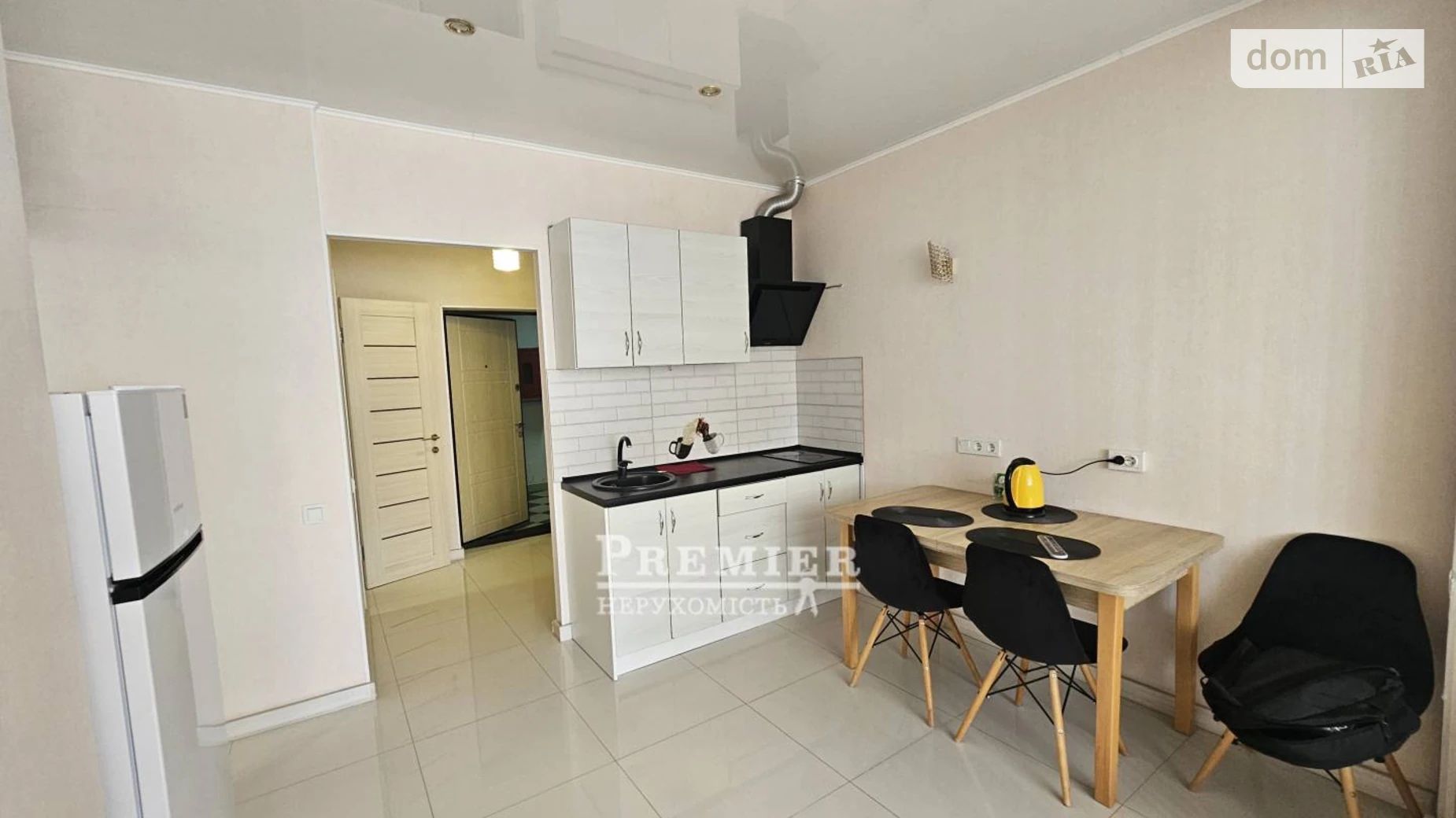 Продается 1-комнатная квартира 45.9 кв. м в Черноморске, цена: 45000 $ - фото 3