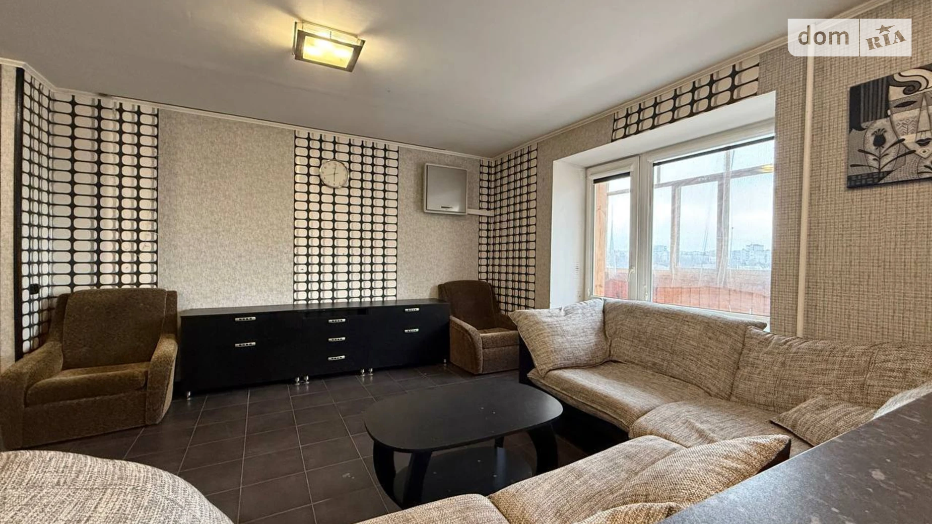 Продается 3-комнатная квартира 67.8 кв. м в Чернигове, просп. Победы, 153 - фото 2