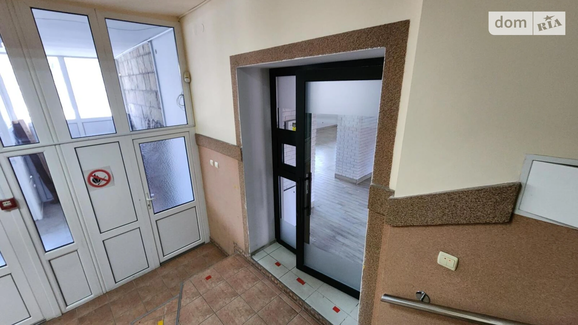 Сдается в аренду помещения свободного назначения 1030 кв. м в 4-этажном здании, цена: 15000 $ - фото 3
