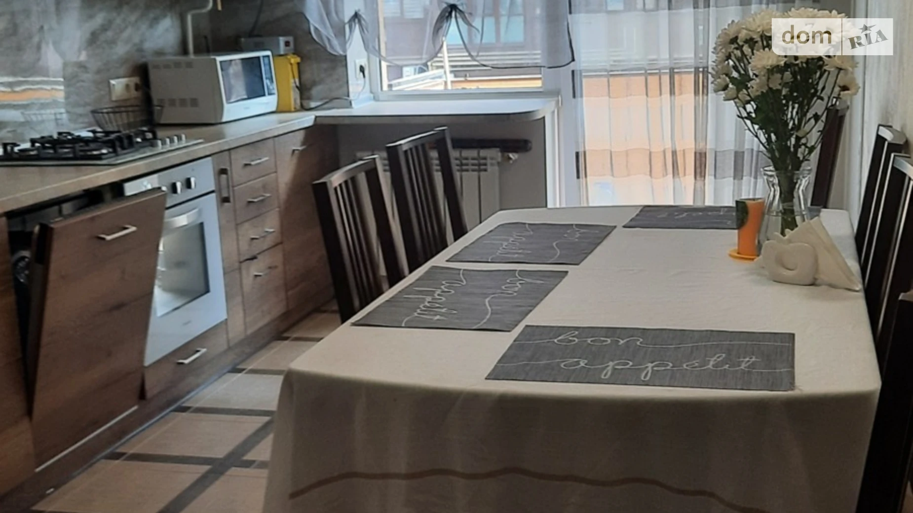 Продается 2-комнатная квартира 68.1 кв. м в Ужгороде, ул. Хиры Александра - фото 3