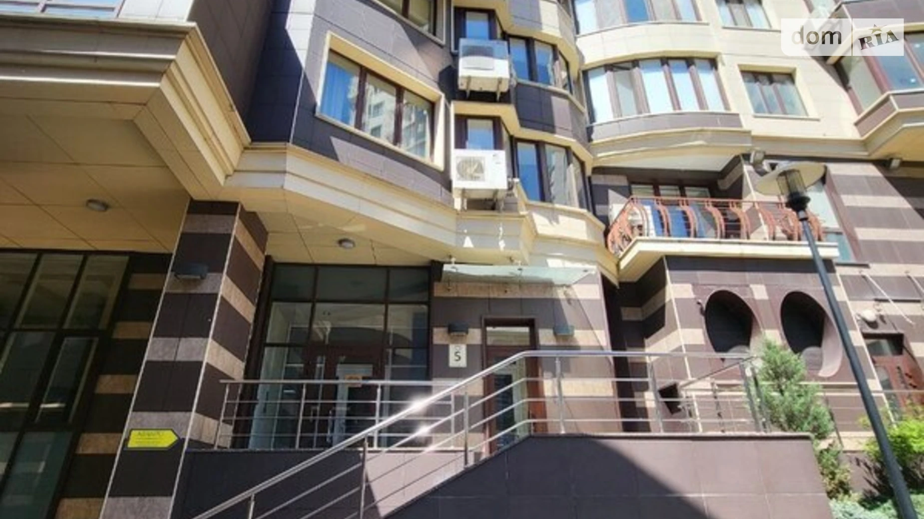 Сдается в аренду офис 120 кв. м в бизнес-центре, цена: 2150 $ - фото 3