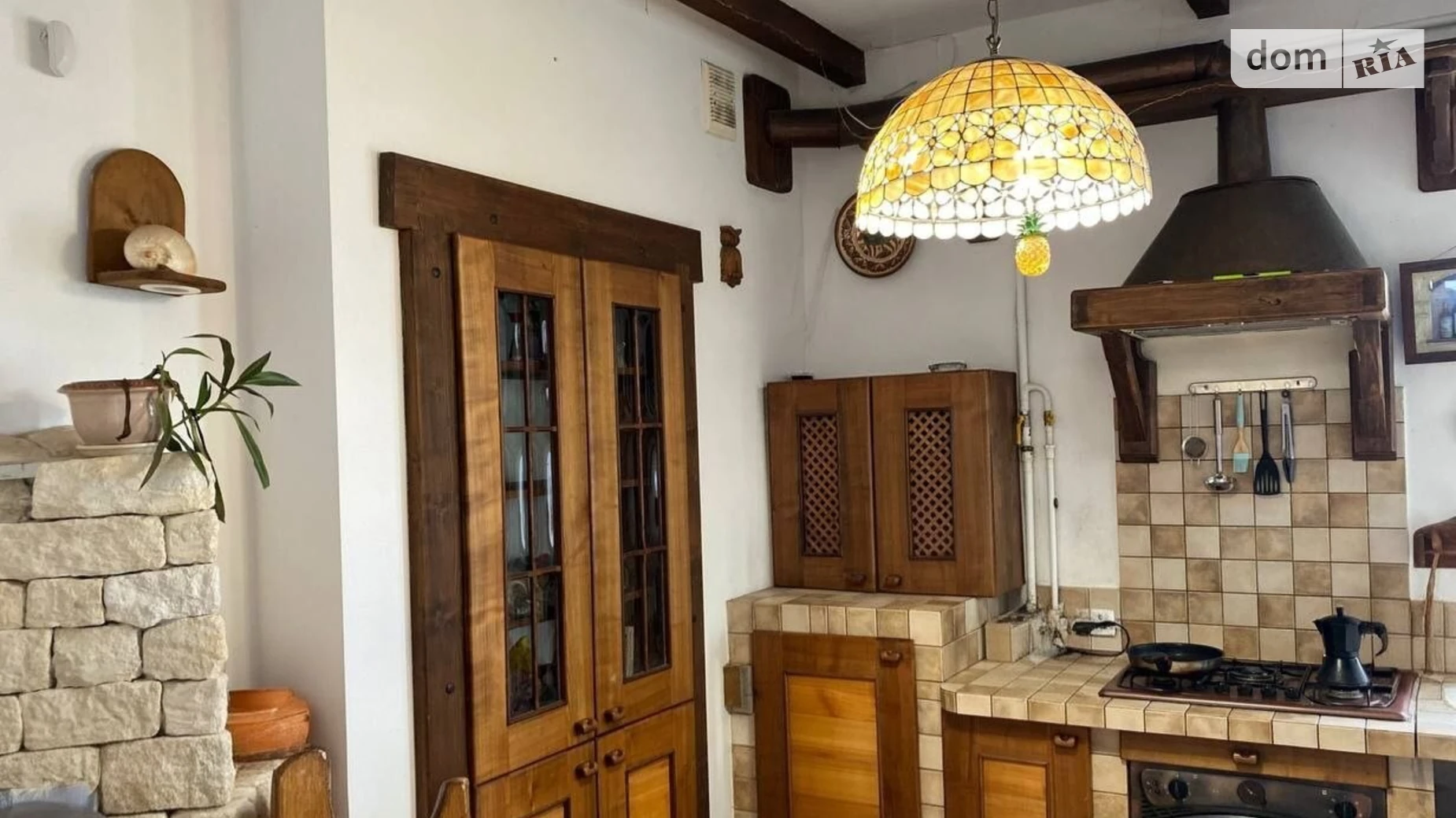 Сдается в аренду дом на 2 этажа 220 кв. м с верандой, цена: 1200 $ - фото 2