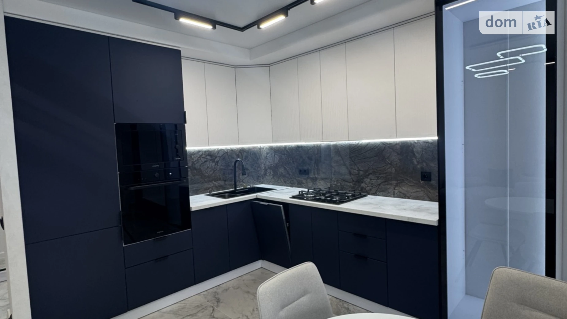 2-кімнатна квартира 82 кв. м у Тернополі, цена: 109000 $ - фото 2