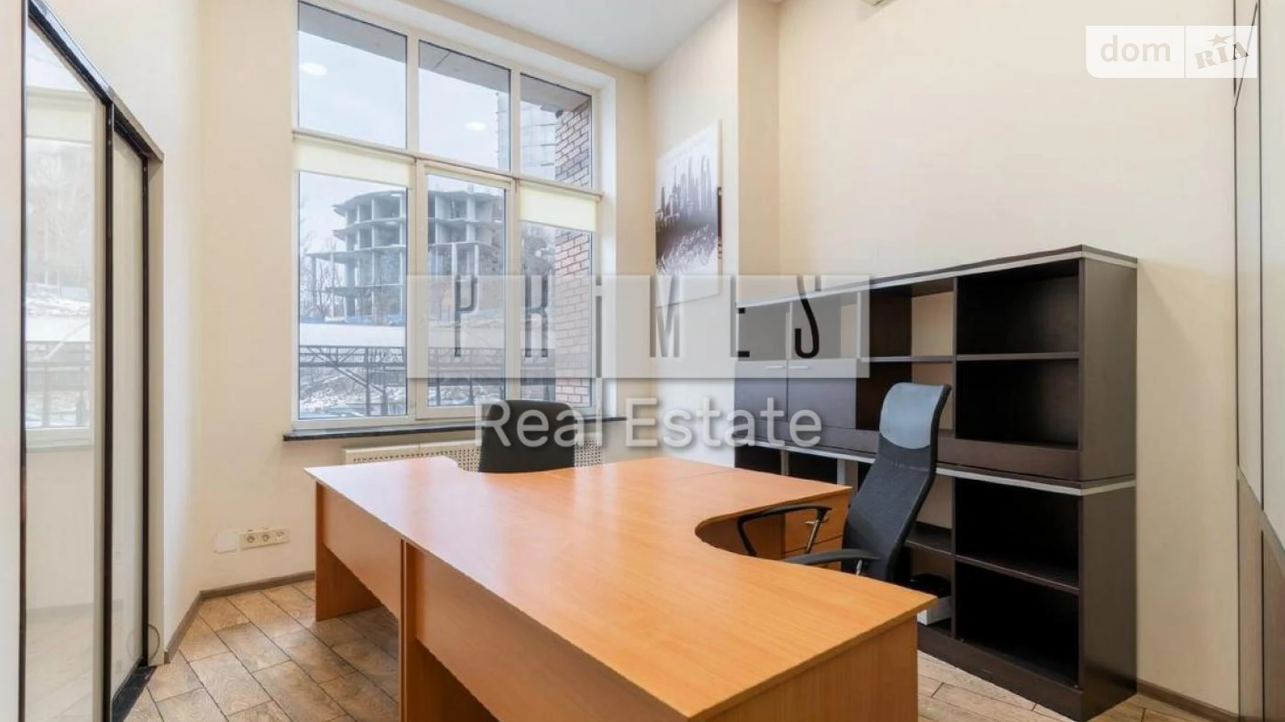Сдается в аренду офис 187 кв. м в бизнес-центре, цена: 2500 € - фото 4
