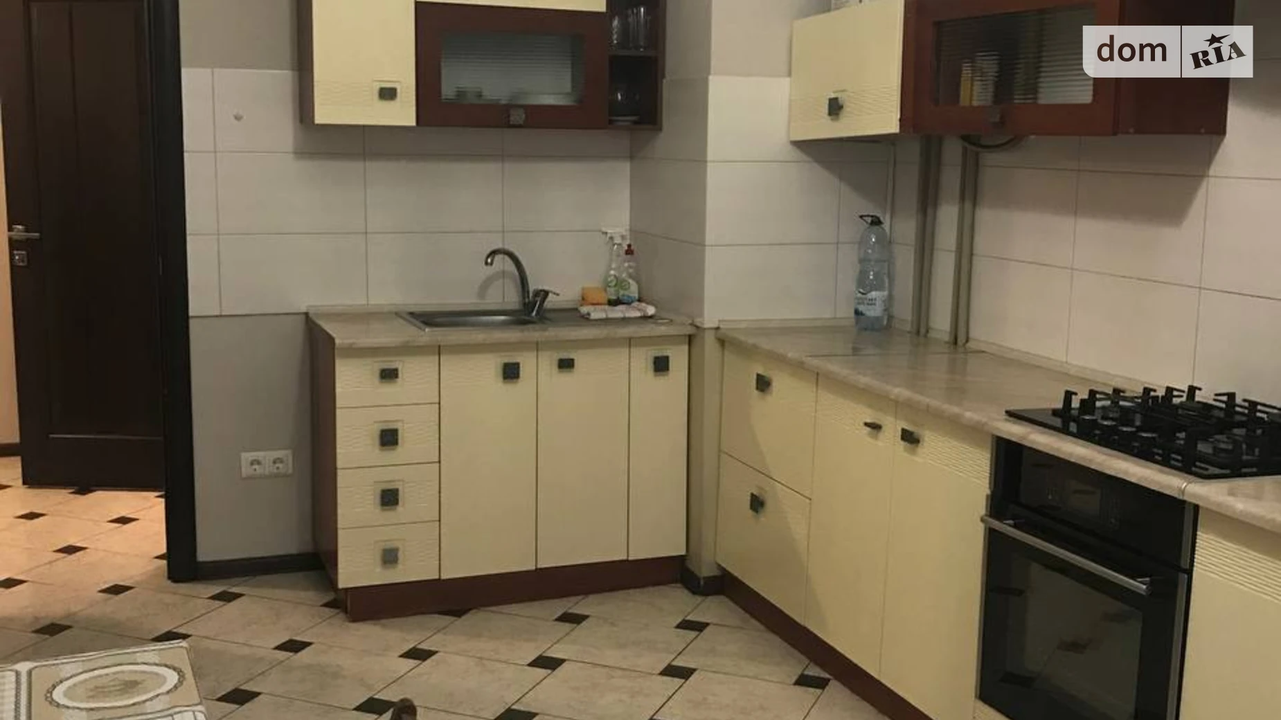Сдается в аренду 1-комнатная квартира 52 кв. м в Львове, ул. Леонида Перфецкого, 2А - фото 2