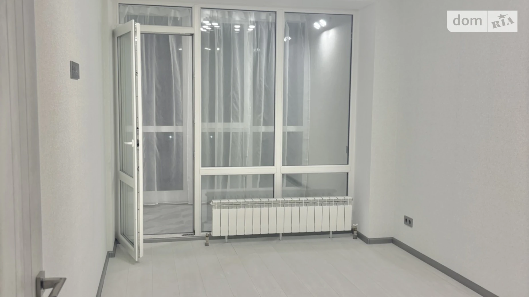Продается 2-комнатная квартира 65.2 кв. м в Буче, ул. Ивана Кожедуба, 8А - фото 3
