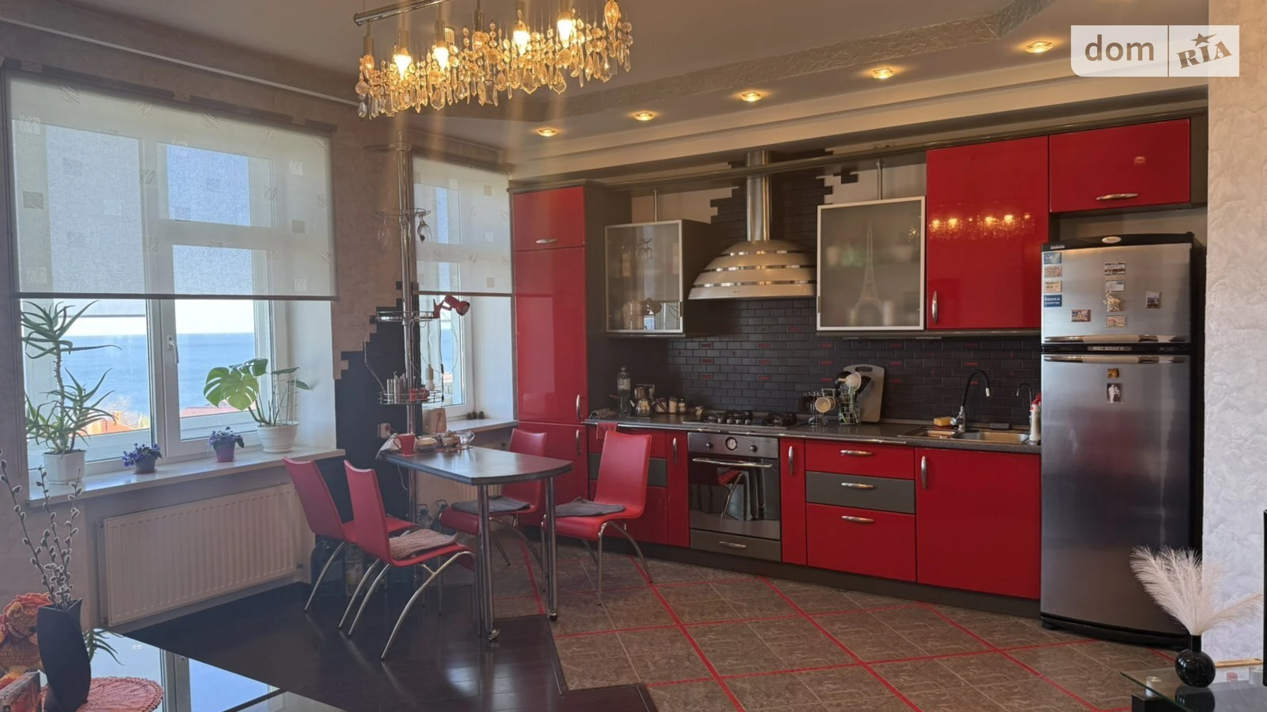 Продается 2-комнатная квартира 83.7 кв. м в Черноморске, цена: 100000 $ - фото 2
