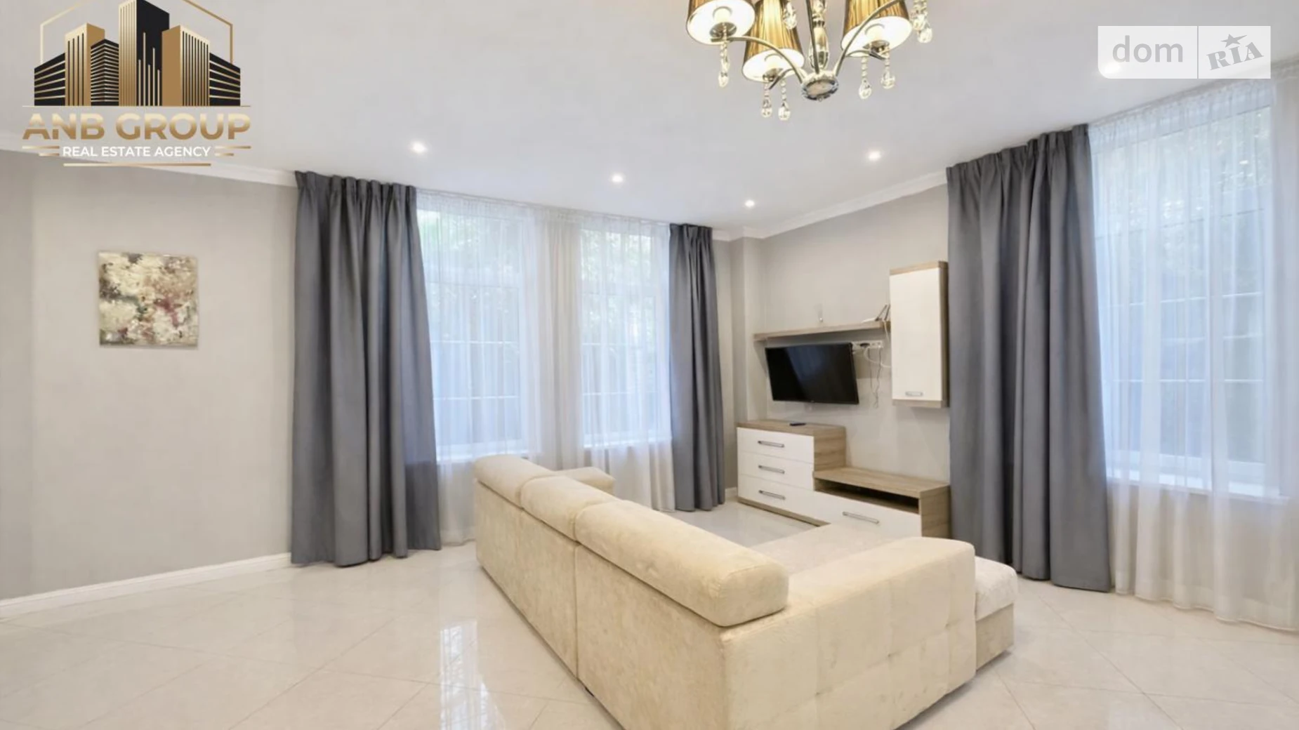 Продается 1-комнатная квартира 87 кв. м в Киеве, ул. Болсуновская - фото 2