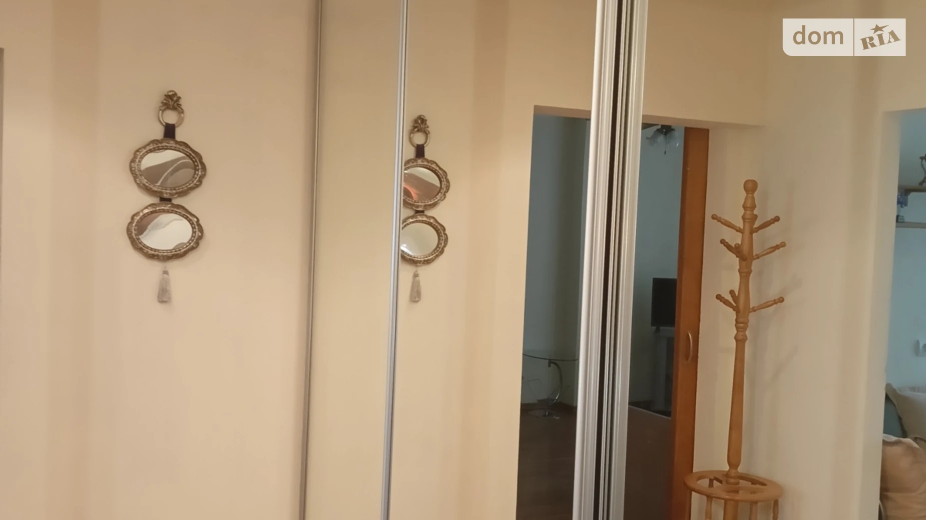 Сдается в аренду 1-комнатная квартира 48 кв. м в Киеве, ул. Вишняковская, 11 - фото 2