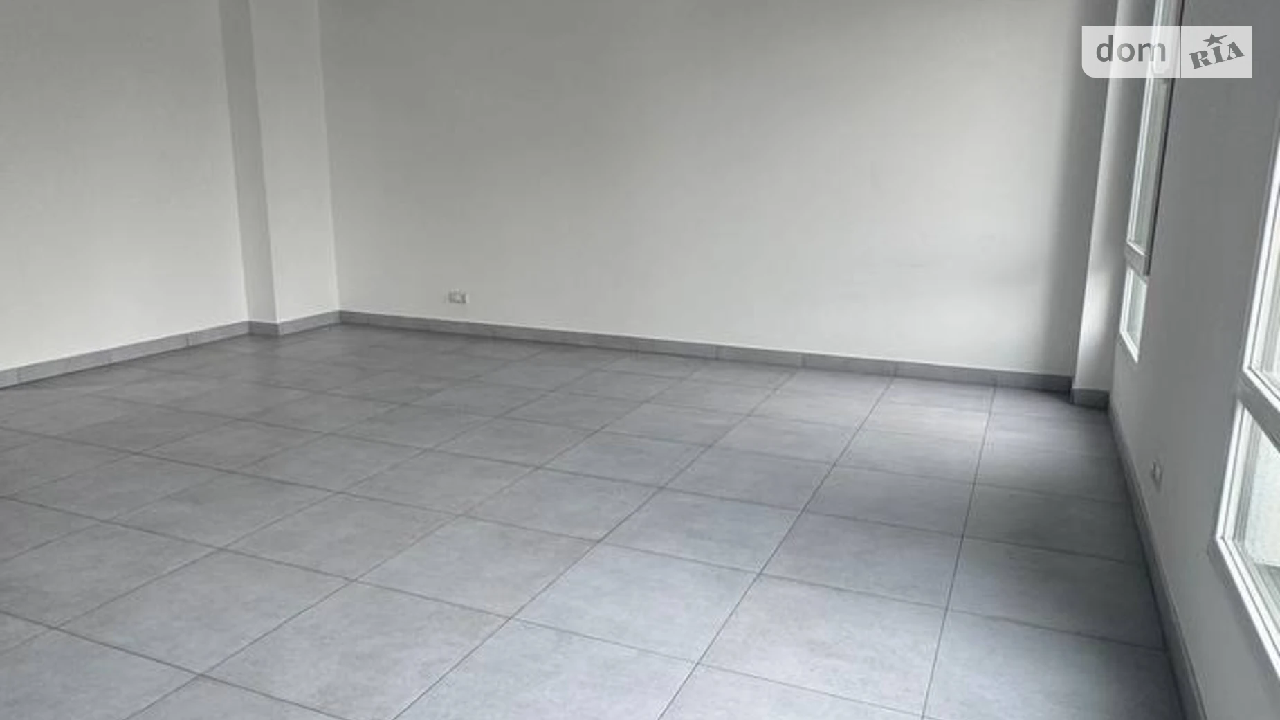 Здається в оренду офіс 36.8 кв. м в бізнес-центрі, цена: 552 $ - фото 2