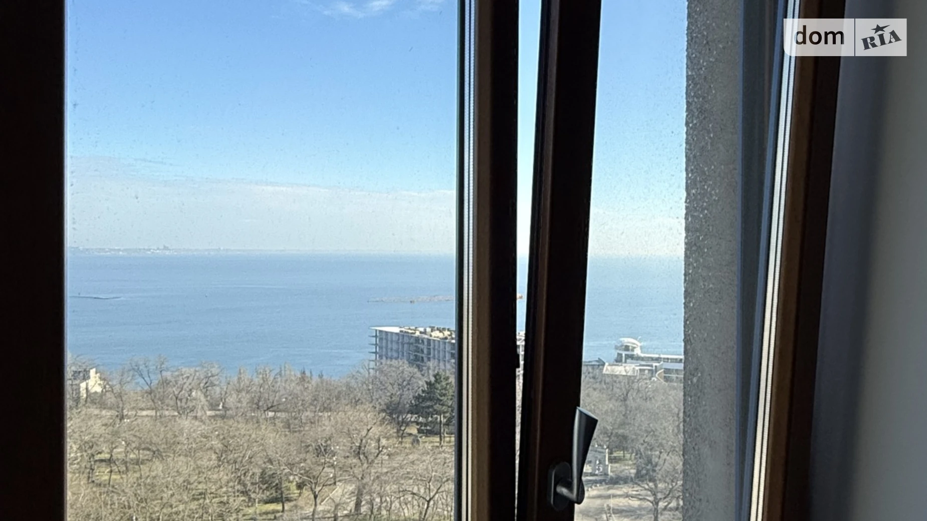 Продається 3-кімнатна квартира 141.4 кв. м у Одесі, бул. Гетьмана Сагайдачного, 5 - фото 2