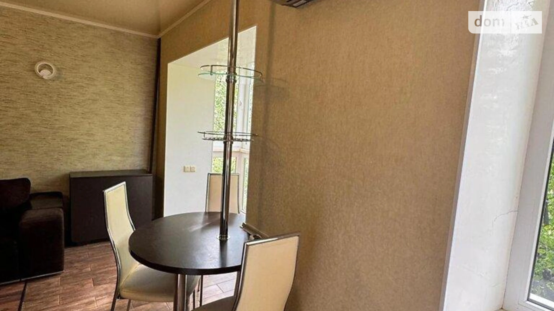 Продается 2-комнатная квартира 58 кв. м в Полтаве, цена: 76999 $ - фото 2