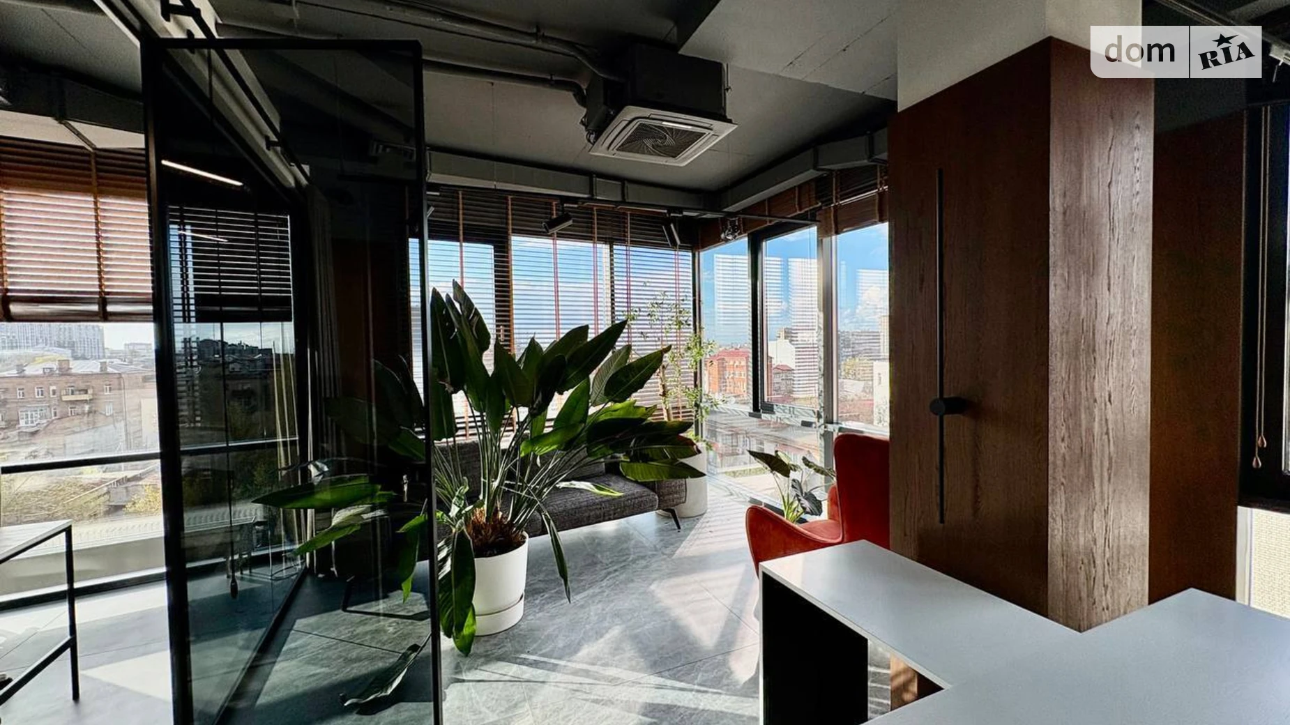 Сдается в аренду офис 894.7 кв. м в бизнес-центре, цена: 8947 $ - фото 5