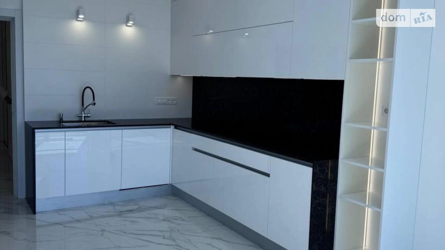 Продається 2-кімнатна квартира 73 кв. м у Одесі, пров. Курортний, 1 - фото 4