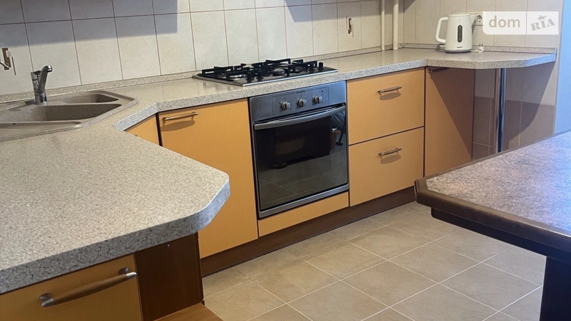Продається 3-кімнатна квартира 80 кв. м у Києві, вул. Івана Пулюя, 1 - фото 2