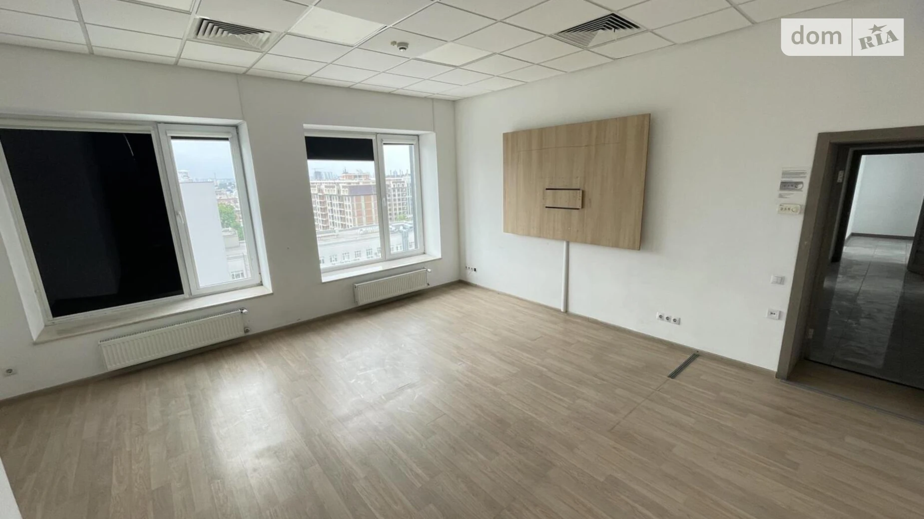 Сдается в аренду офис 180 кв. м в бизнес-центре, цена: 3600 $ - фото 4