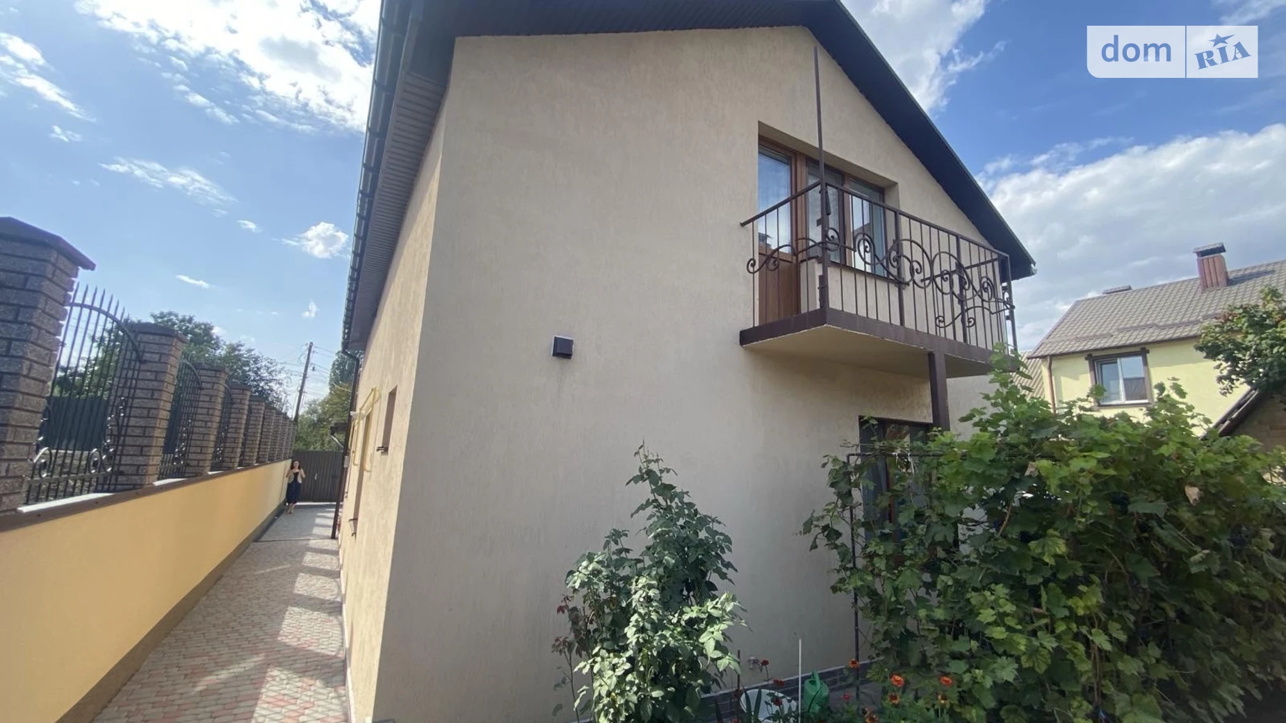 Продается дом на 2 этажа 147 кв. м с садом, цена: 147000 $ - фото 2