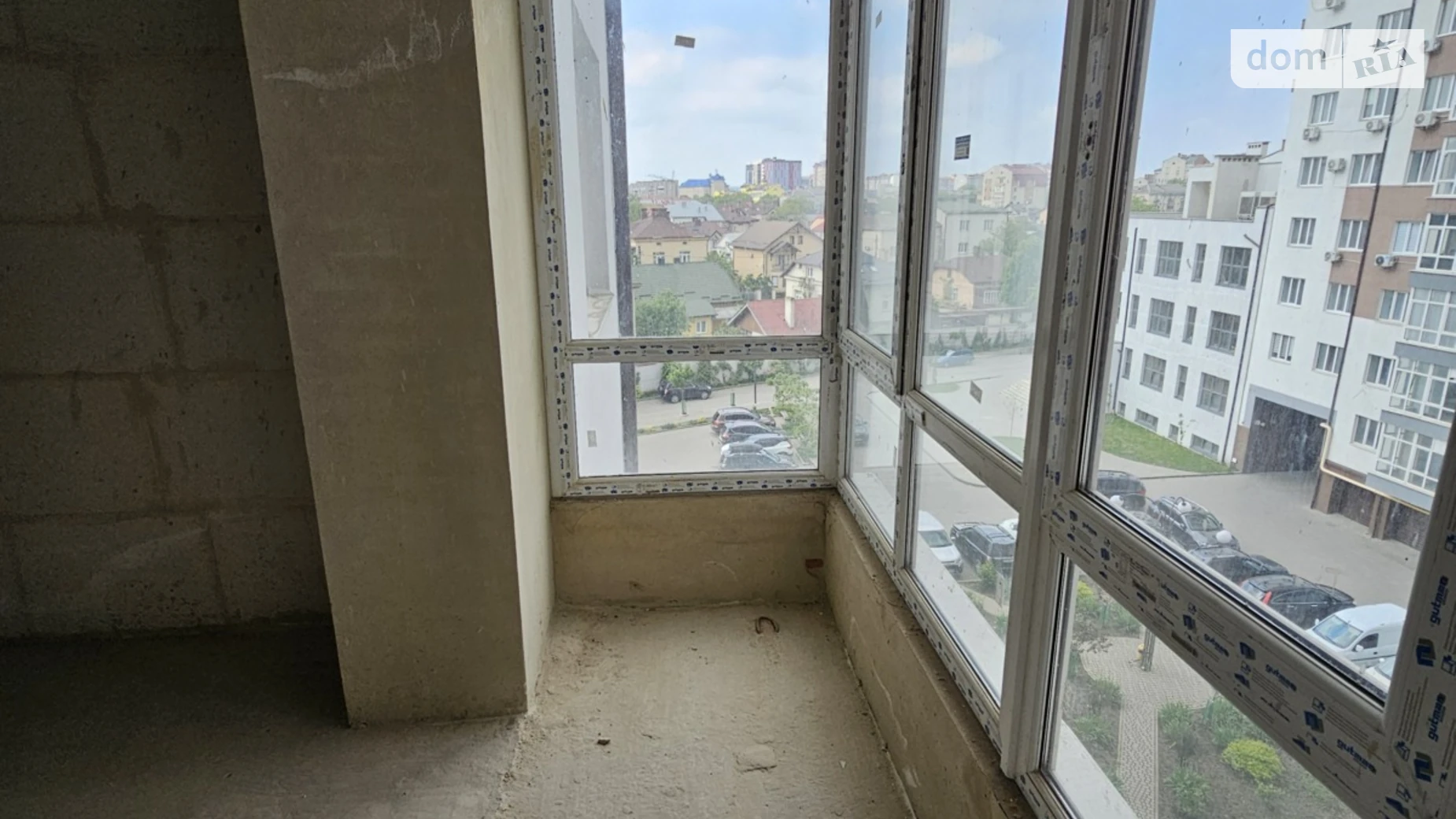 Продается 2-комнатная квартира 66 кв. м в Ивано-Франковске, ул. Высочана Семена - фото 3