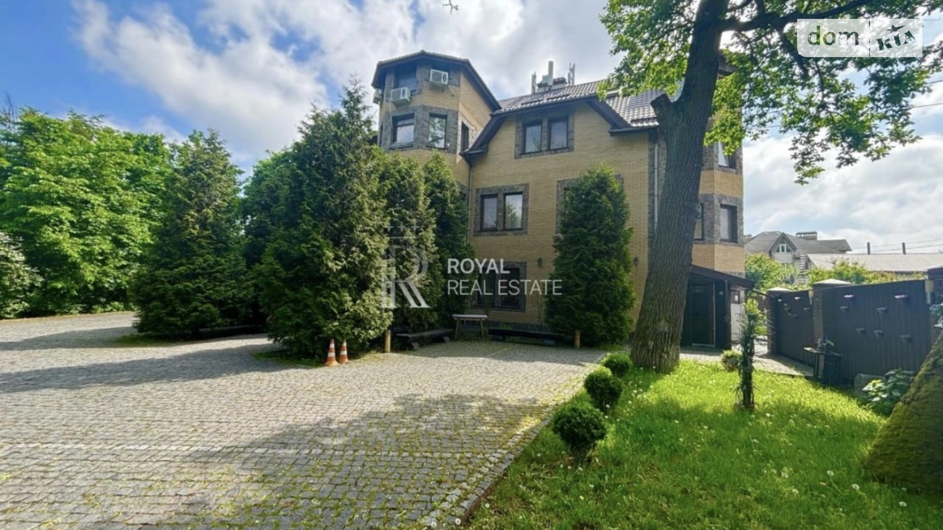 Сдается в аренду дом на 4 этажа 872.8 кв. м с камином, цена: 8500 $ - фото 3