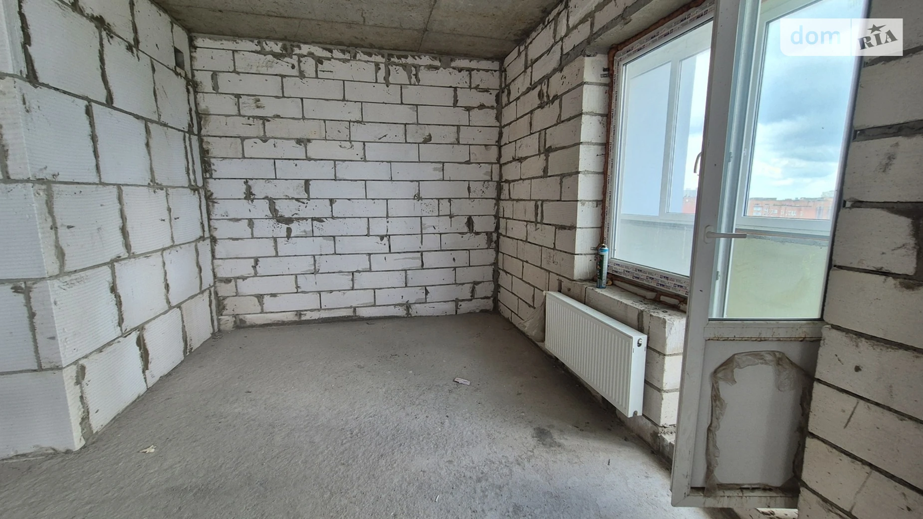 Продается 1-комнатная квартира 59.1 кв. м в Черноморске, цена: 45000 $ - фото 2