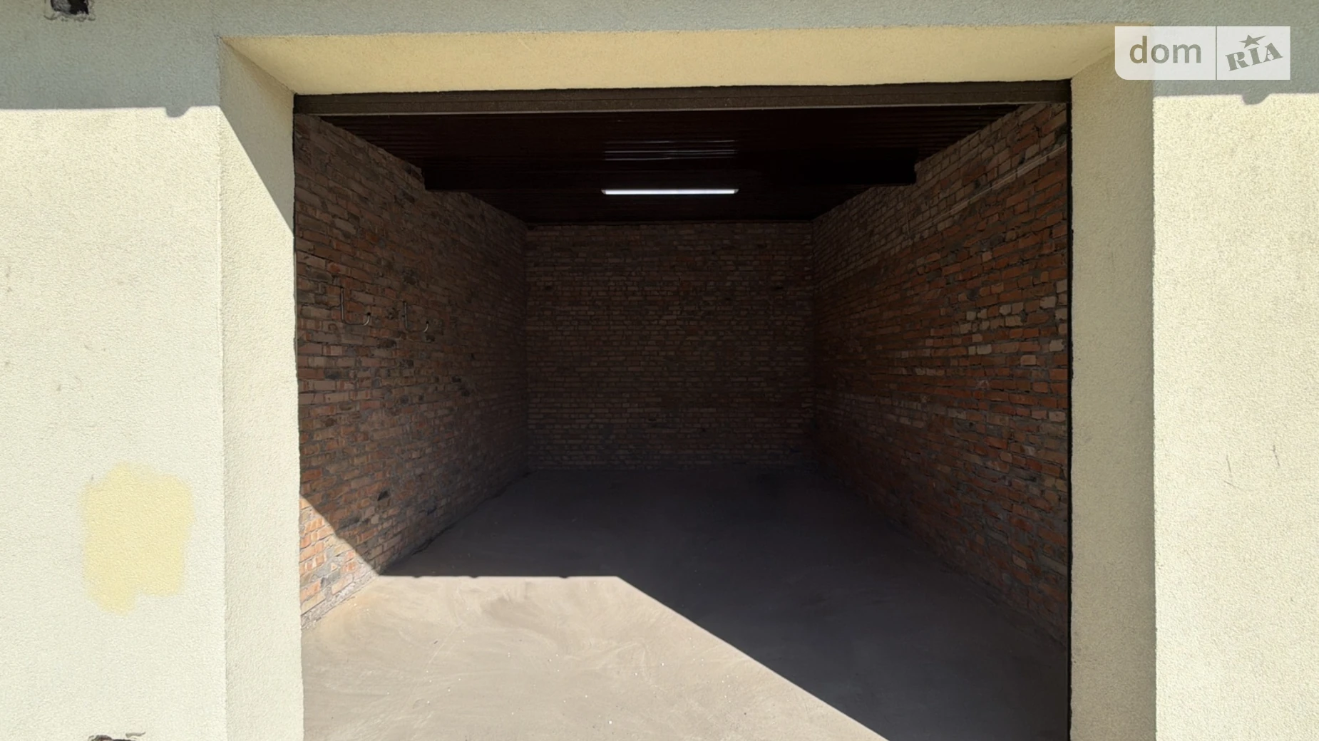Продается отдельно стоящий гараж под легковое авто на 25.6 кв. м, цена: 29999 $ - фото 2