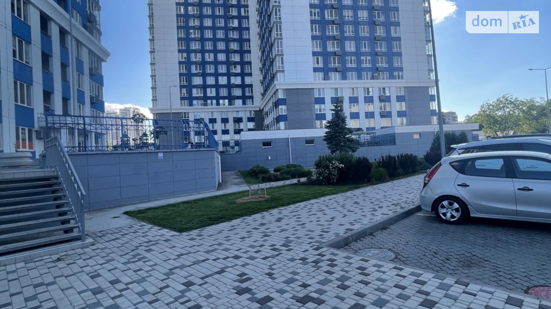 Продається 1-кімнатна квартира 52 кв. м у Одесі, вул. Георгія Липського(Толбухіна) - фото 2