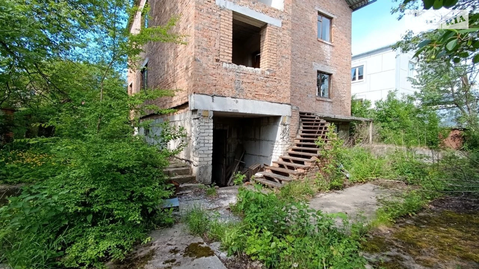 Продается дом на 2 этажа 220 кв. м с участком, цена: 65000 $ - фото 3
