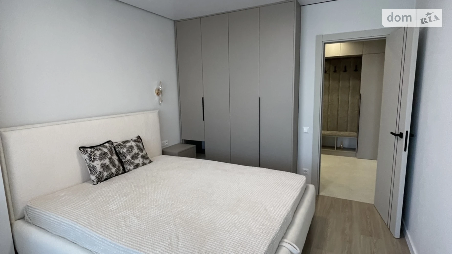 Продается 2-комнатная квартира 58.5 кв. м в Ивано-Франковске, бул. Южный, 32Б - фото 3