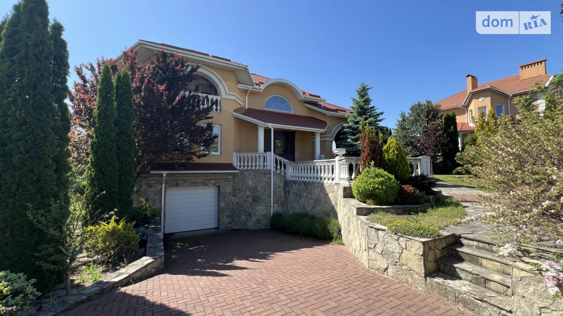 Продается дом на 2 этажа 450 кв. м с участком, цена: 320000 $ - фото 2