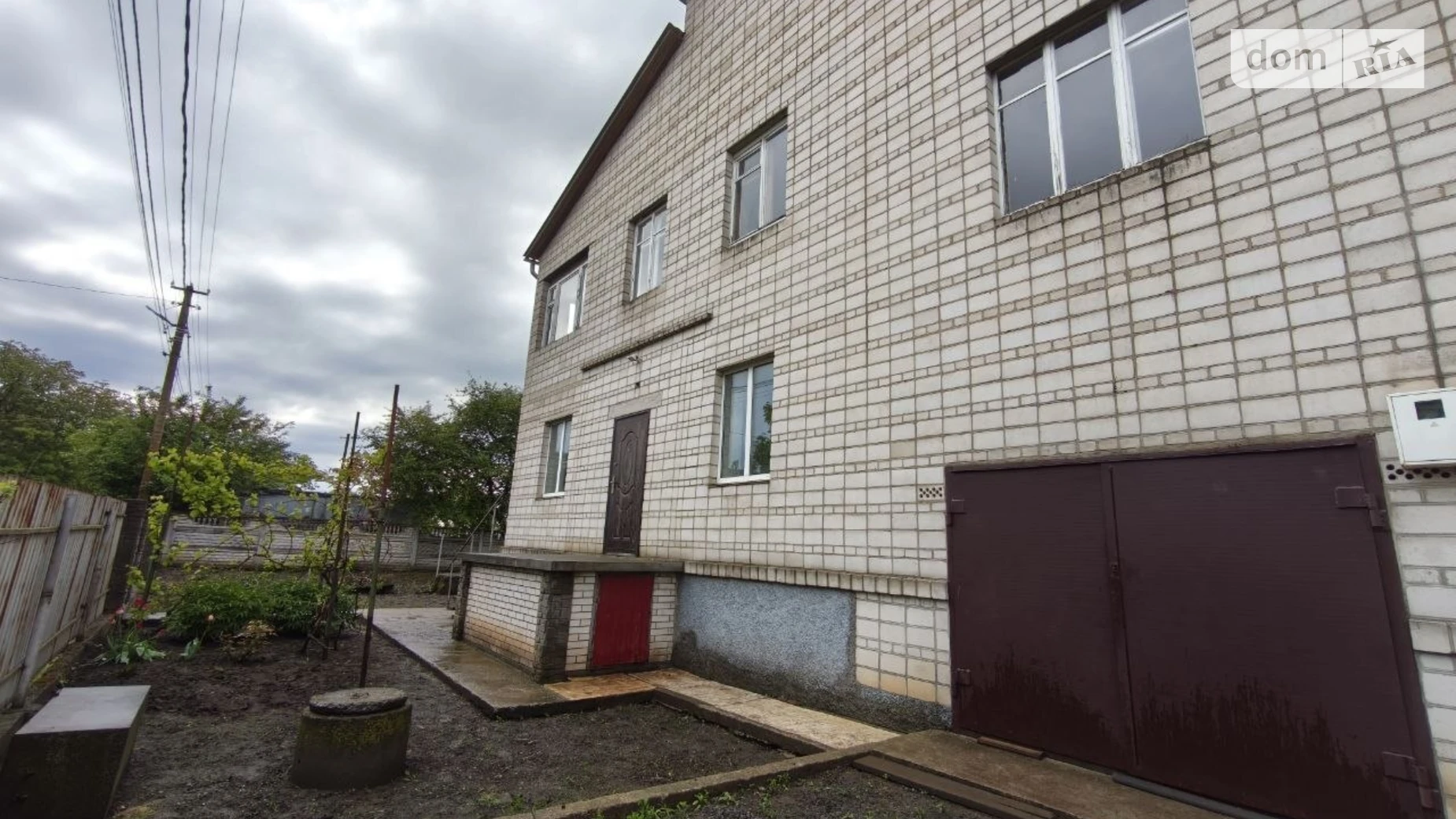 Продается дом на 2 этажа 235 кв. м с бассейном, цена: 140000 $ - фото 4