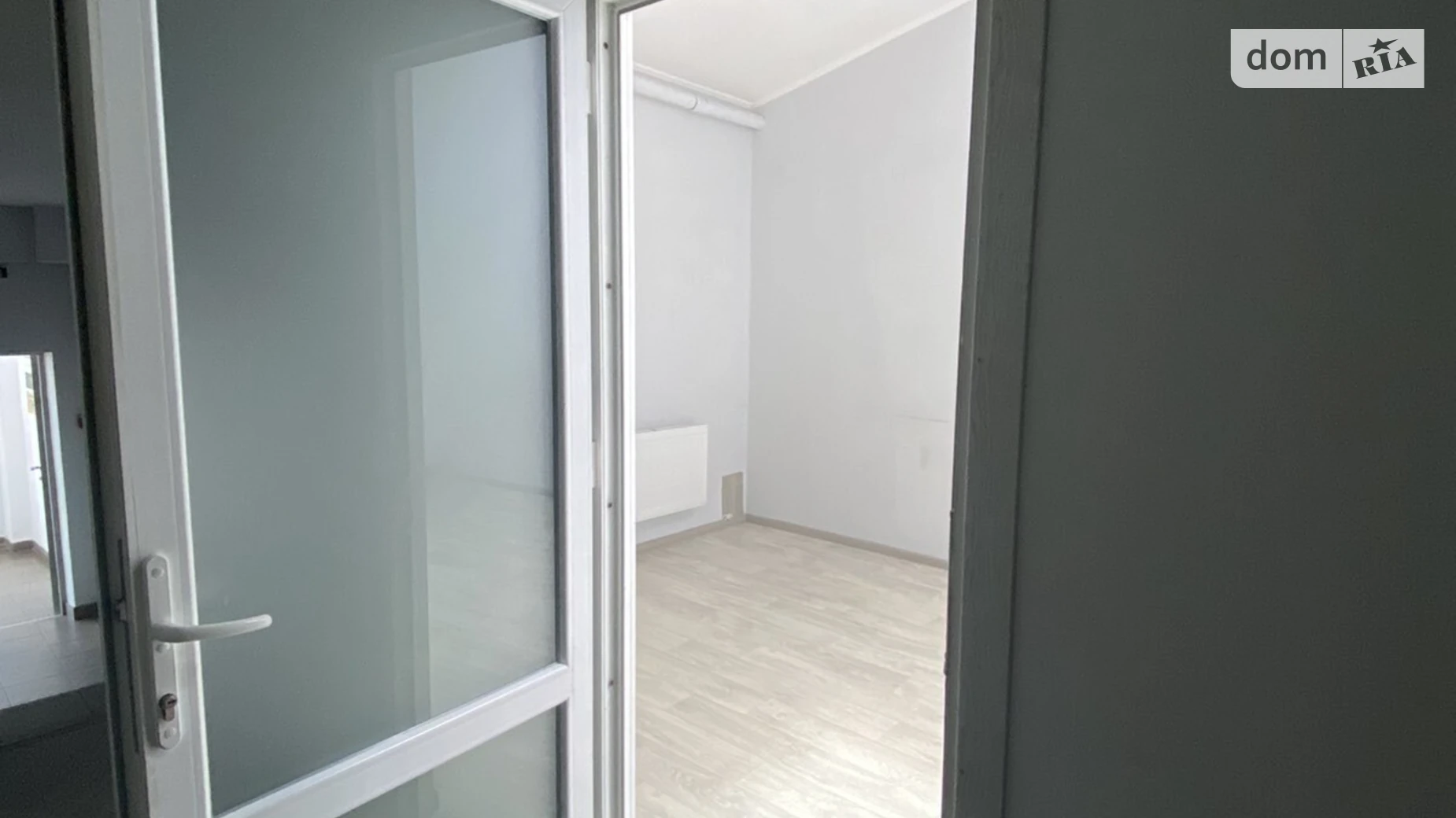 Сдается в аренду офис 19.7 кв. м в бизнес-центре, цена: 6200 грн - фото 2