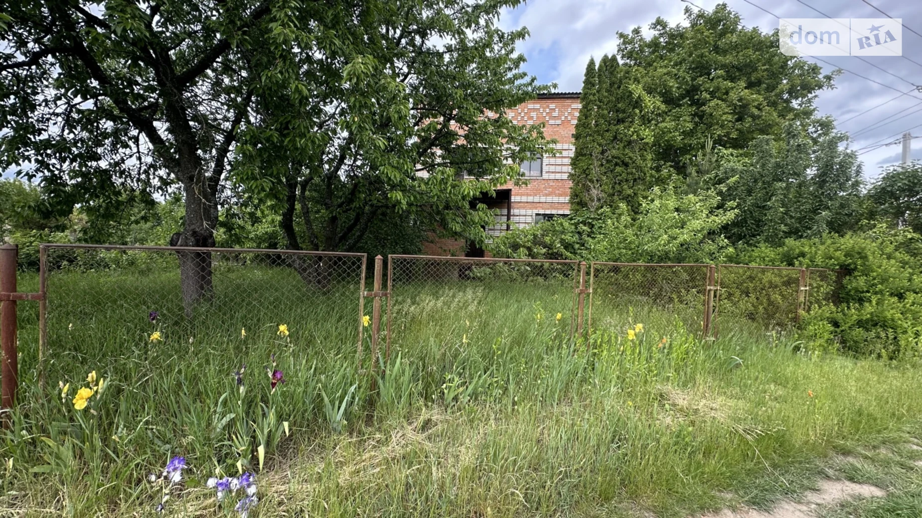 Продается дом на 3 этажа 162 кв. м с террасой, цена: 42000 $ - фото 2