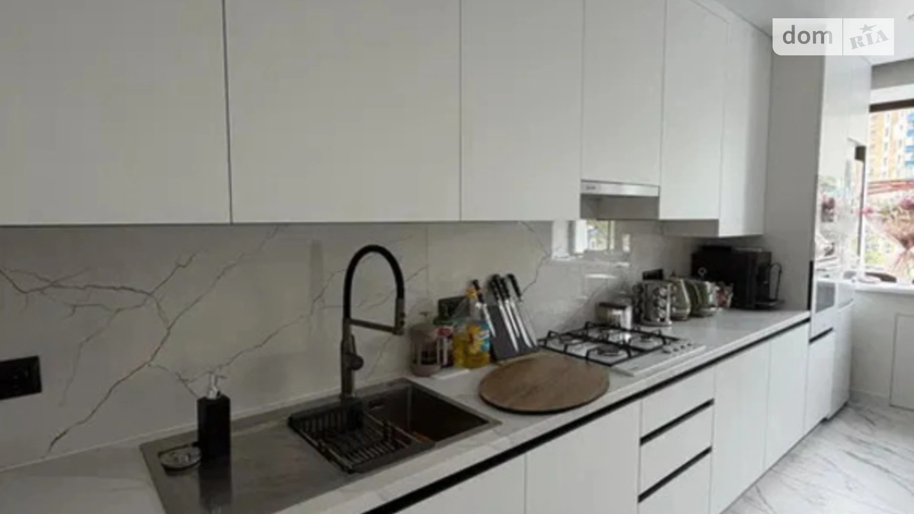 Продается 3-комнатная квартира 93 кв. м в Полтаве, ул. Бедного Александра, 16 - фото 2