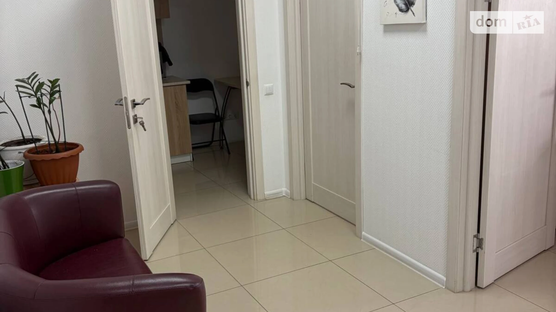 Сдается в аренду офис 89.8 кв. м в бизнес-центре, цена: 54000 грн - фото 4