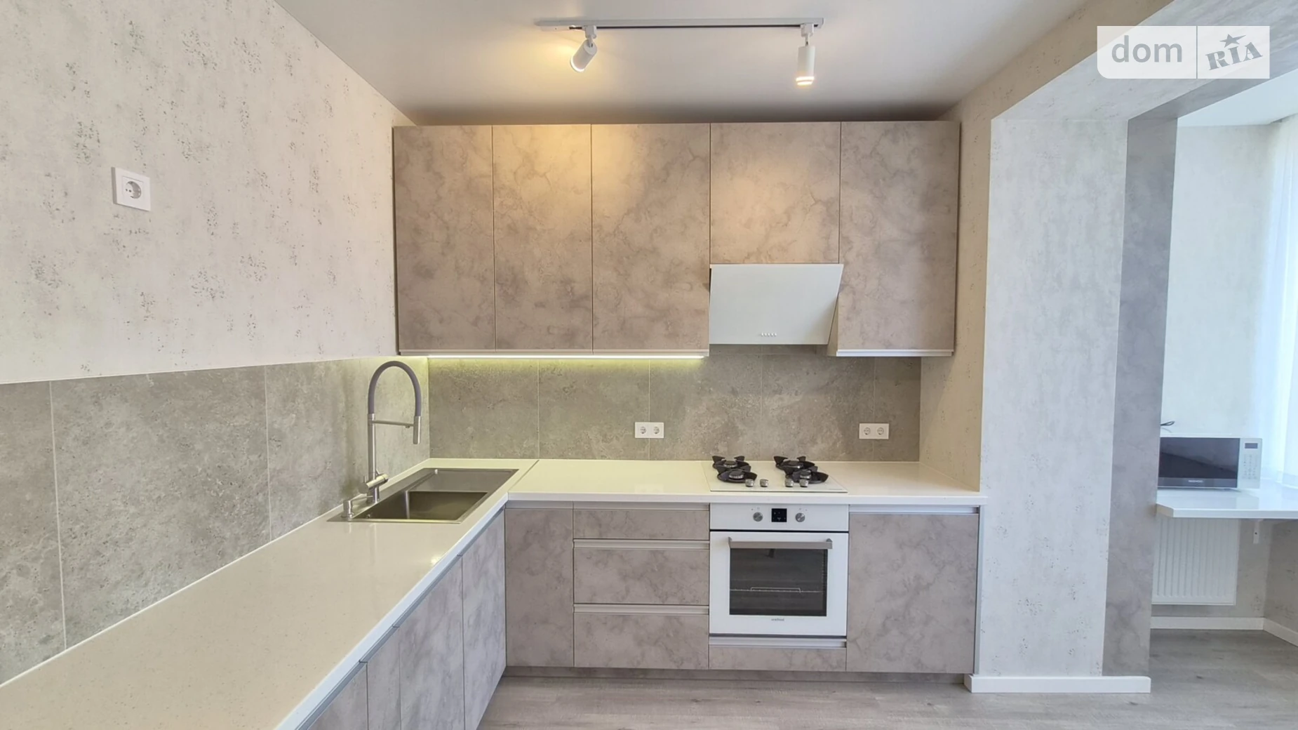 Продается 2-комнатная квартира 58 кв. м в Хмельницком, цена: 97500 $ - фото 2