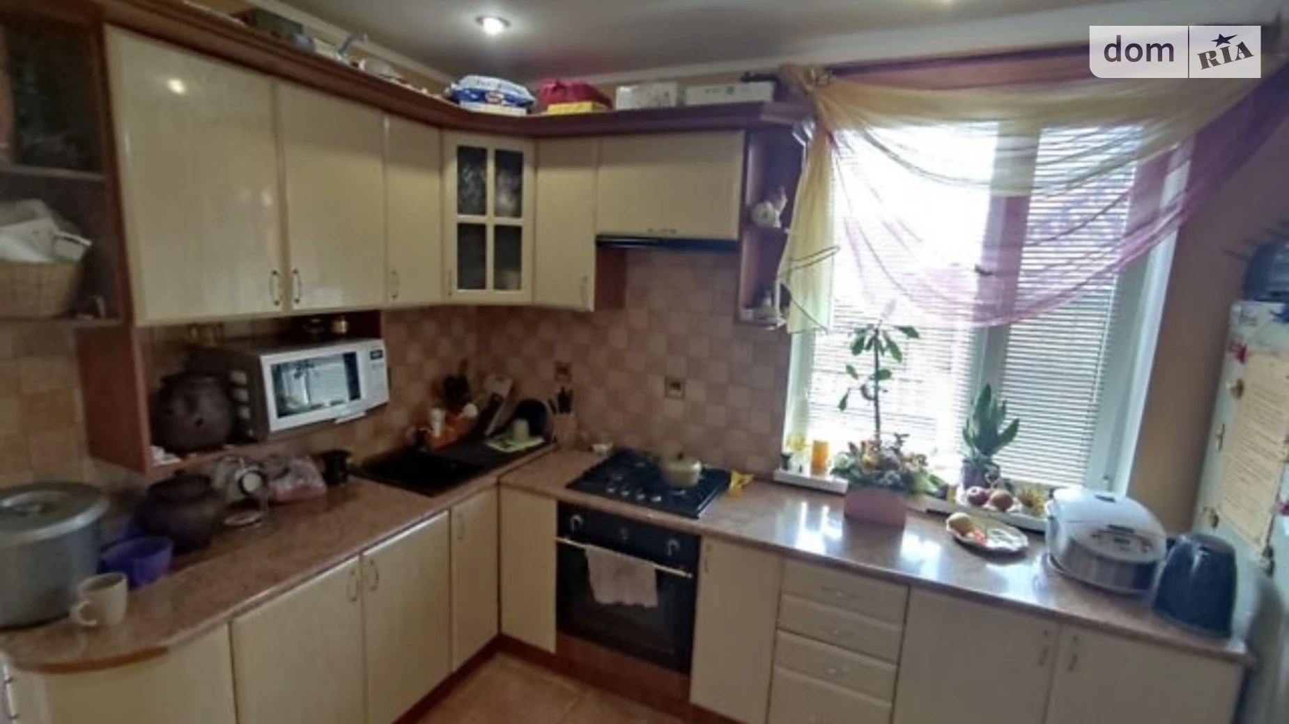 Продается дом на 2 этажа 264.3 кв. м с баней/сауной, цена: 240000 € - фото 3