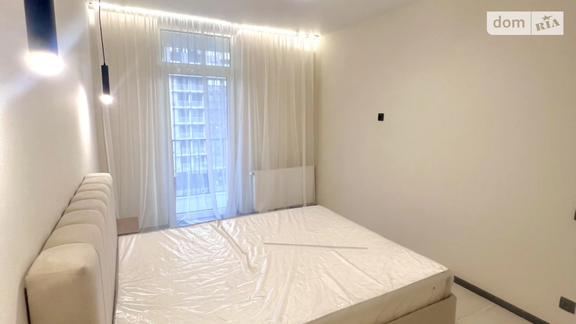 Продается 1-комнатная квартира 55 кв. м в Ужгороде, ул. Богомольца, 29 - фото 4