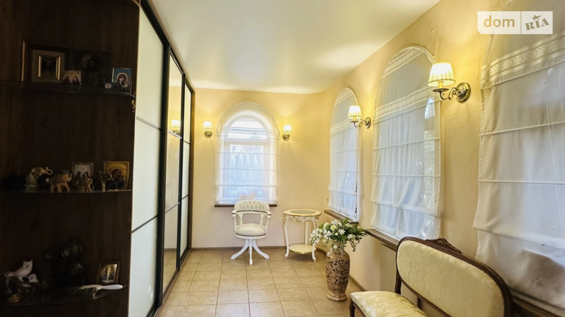 Продается дом на 3 этажа 617.5 кв. м с гаражом, цена: 220000 $ - фото 5