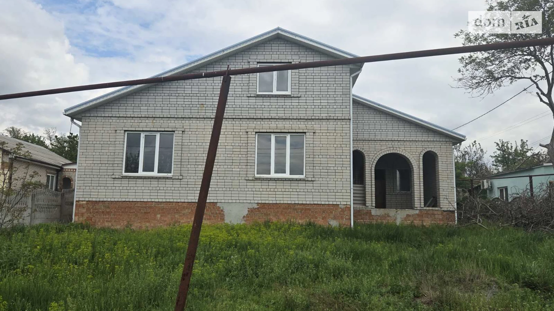 Продается дом на 2 этажа 120 кв. м с садом, цена: 40000 $ - фото 2