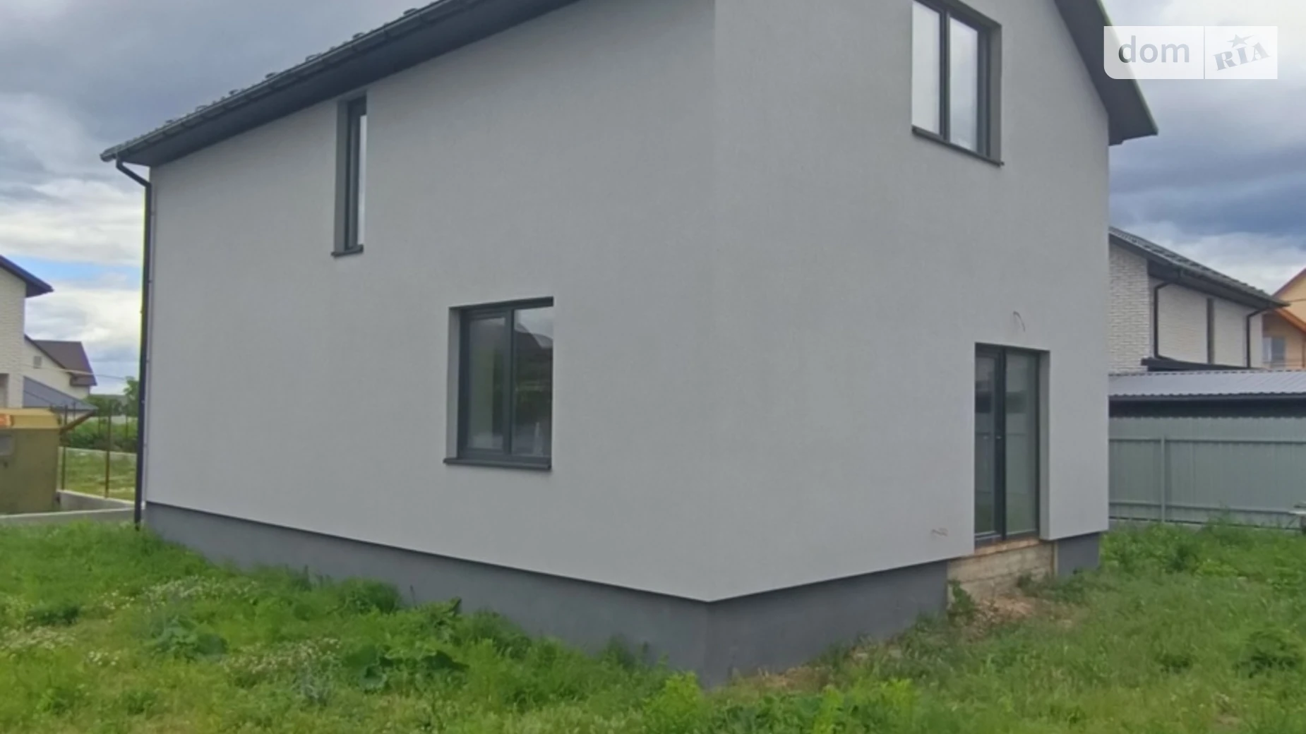Продается дом на 2 этажа 120 кв. м с гаражом, цена: 92000 $ - фото 2