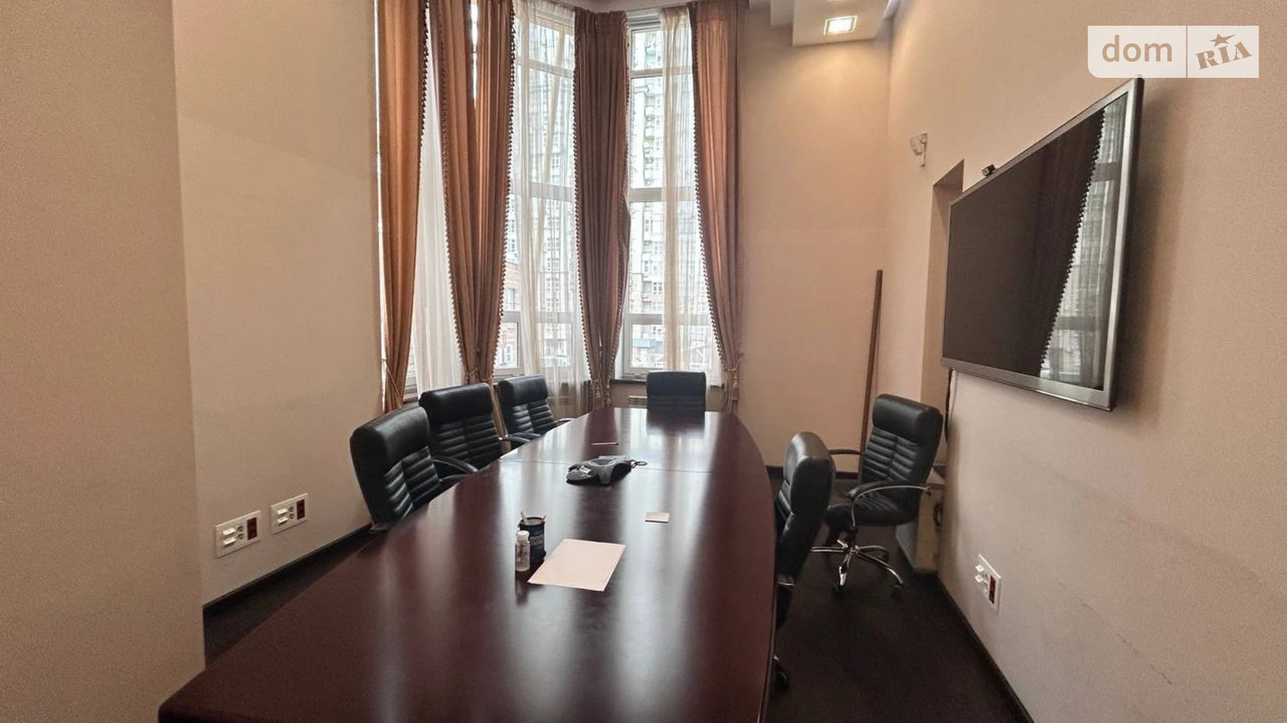 Продается офис 252.3 кв. м в бизнес-центре, цена: 504600 $ - фото 2