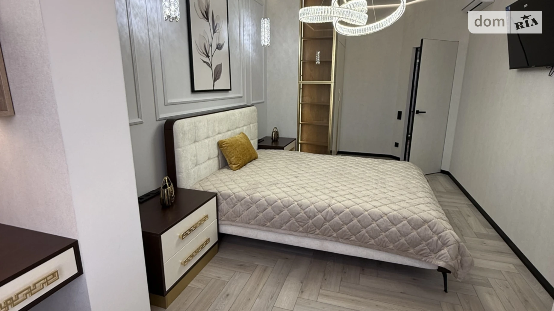 Продається 3-кімнатна квартира 100 кв. м у Одесі, вул. Педагогічна, 23Б - фото 3