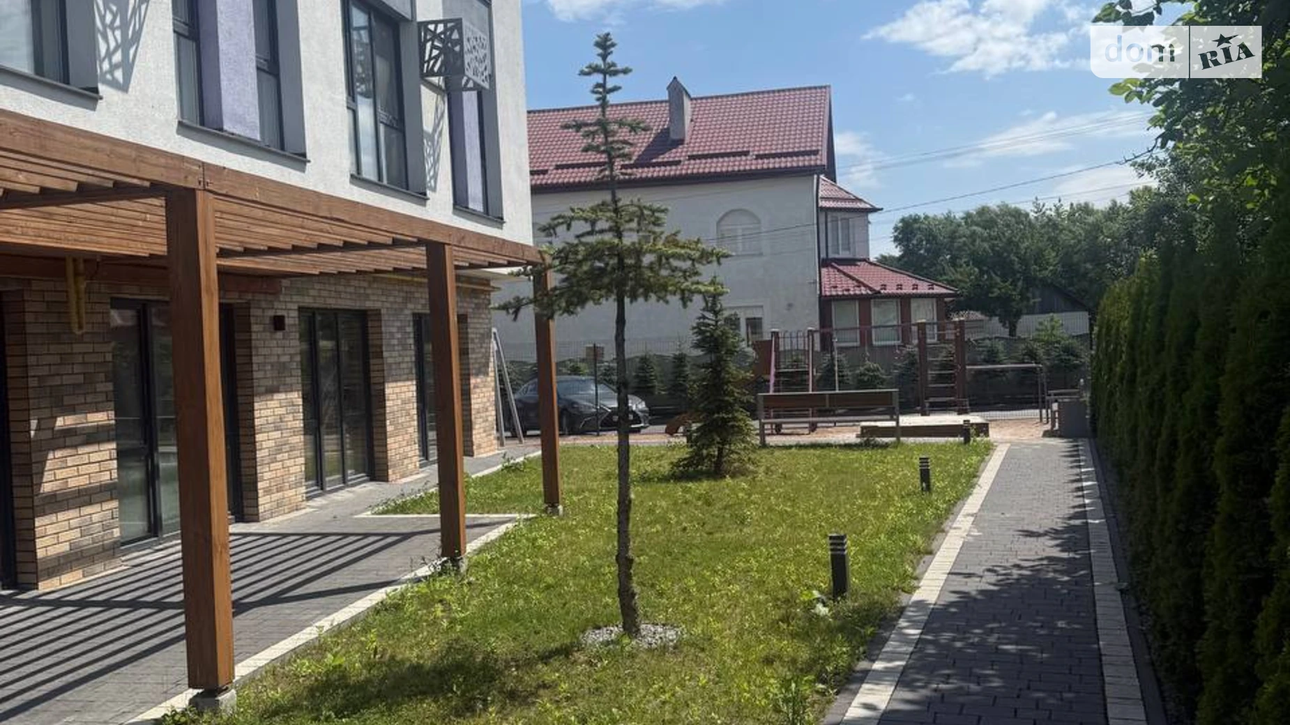 Продается 2-комнатная квартира 81.9 кв. м в Львове, ул. Брюховицкая - фото 2