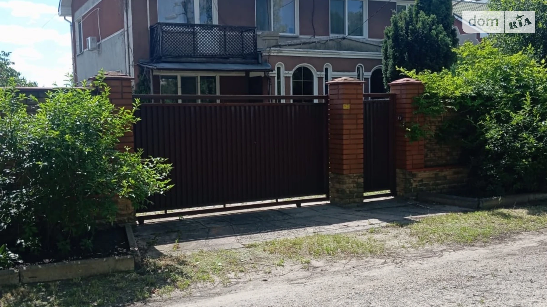 Продается дом на 2 этажа 109.3 кв. м с гаражом, цена: 120000 $ - фото 2