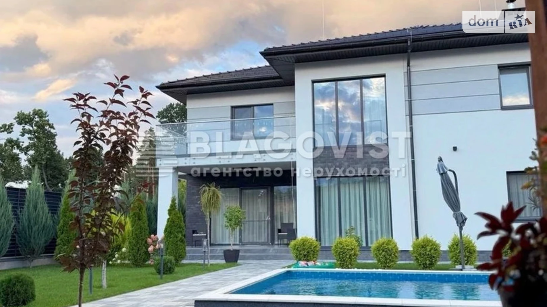 Продается дом на 2 этажа 260 кв. м с подвалом, цена: 1500000 $ - фото 2