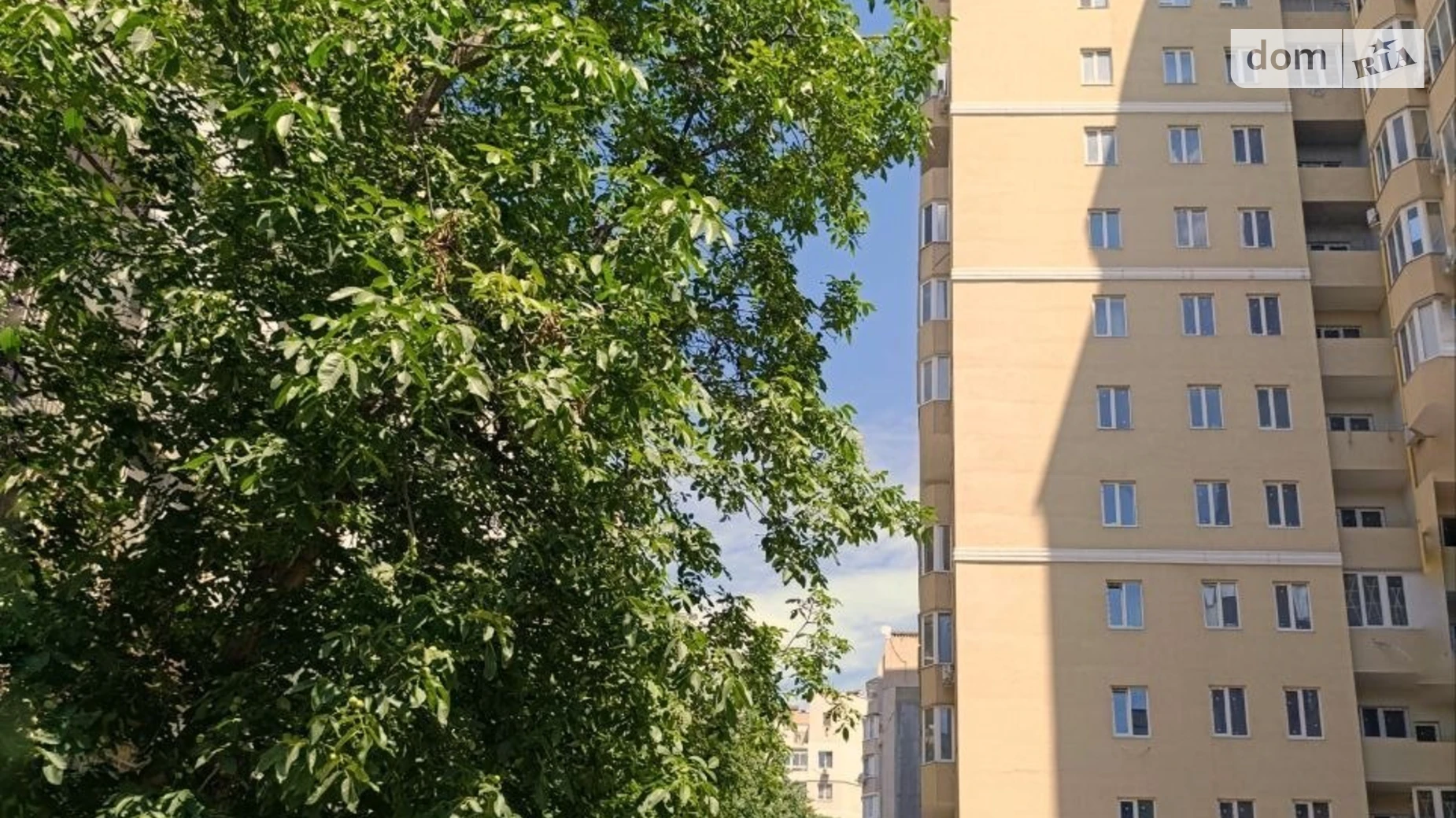 Продається 3-кімнатна квартира 112.8 кв. м у Одесі, вул. Сонячна, 4 - фото 2
